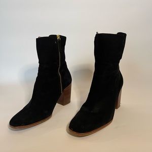 Free People / Black Suede Heeled Booties / W 7.5